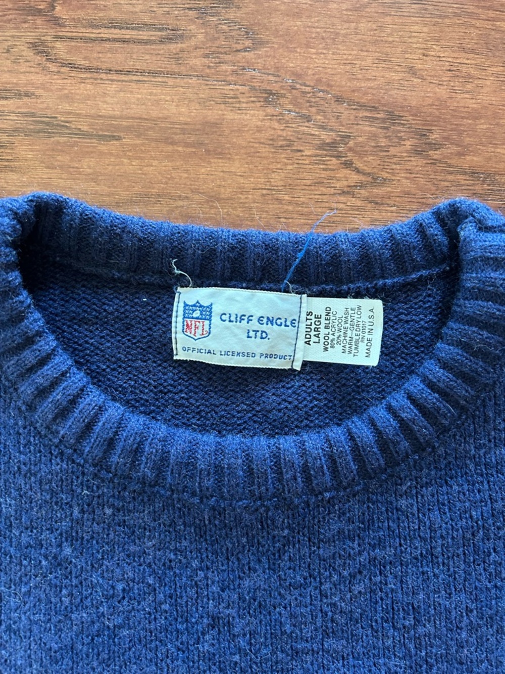 Men’s Vintage Chicago Bears Cliff Engle Sweater size L - Picture 2 of 3